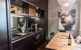 Ponte Vecchio Luxury And Stylish Apartment